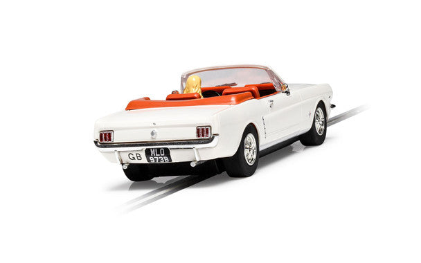 James Bond Ford Mustang – Goldfinger 1/32 Slot Car Scalextric C4404