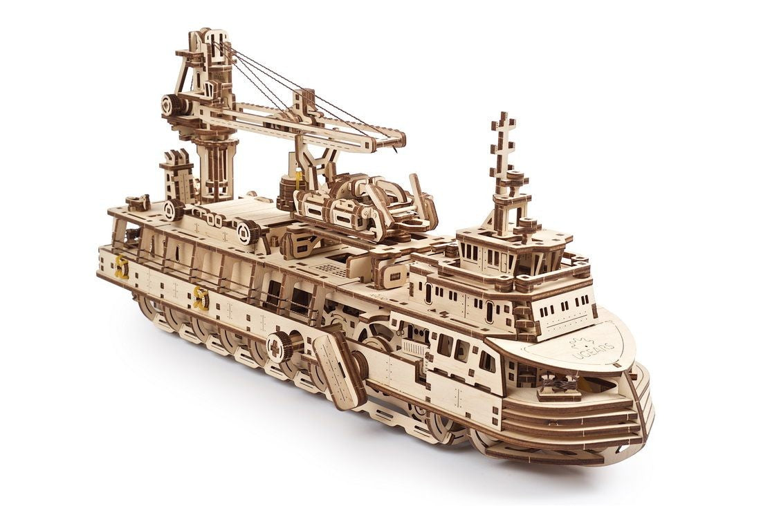 UGears Research Vessel - 575 Pieces (Advanced) 70135