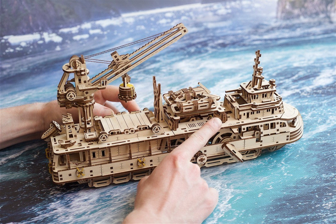 UGears Research Vessel - 575 Pieces (Advanced) 70135